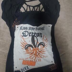 VINTAGE DEREON Women's Black and Multi Crop-top